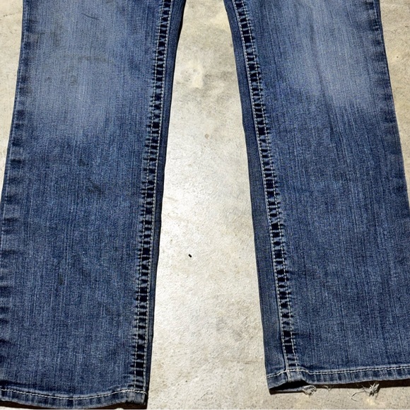 Ariat R.E.A.L. Rainstorm Straight Leg Jeans - Picture 10 of 15